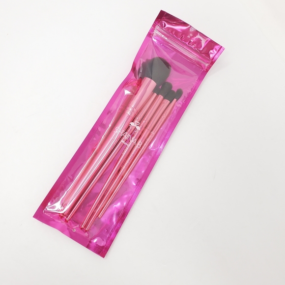 B. Fab Brush Set by SHAINA B MIAMI - Picture 4 of 5